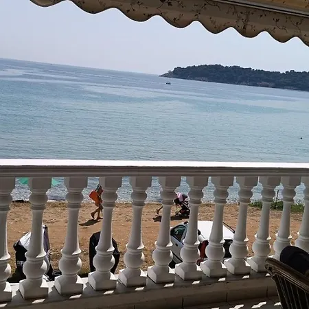 Alba * Κοίνυρα