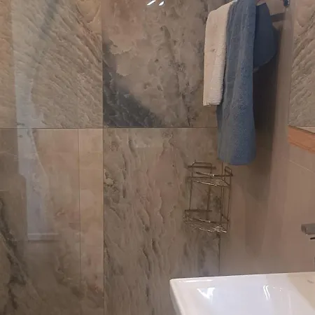 Alba * Κοίνυρα