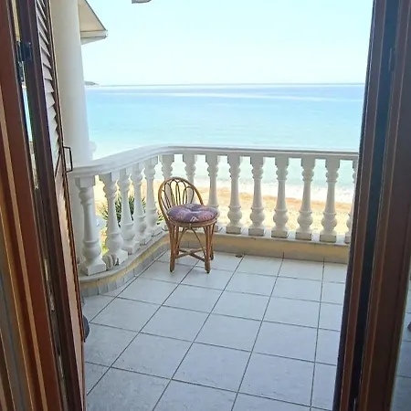 Διαμέρισμα Alba Κοίνυρα