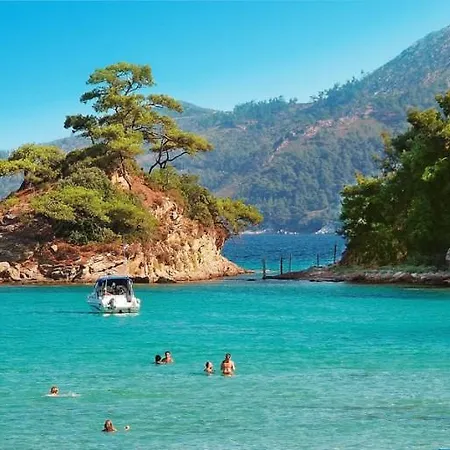 アパート Alba コイニラ